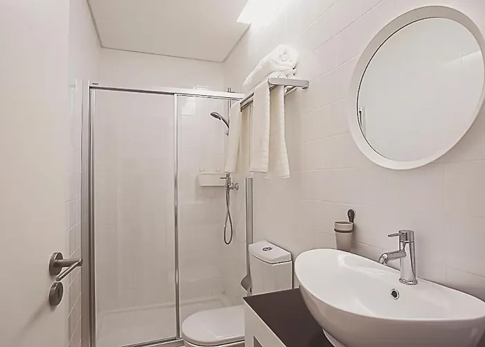 Bmyguest - Almada Garden Appartamento